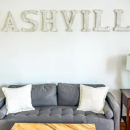 Hip East Nashville Stay Music Food & Fun Nearby